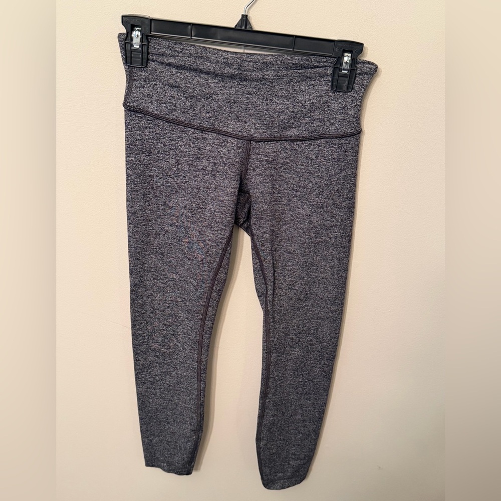 298. Lululemon Wunder Under HR Leggings SOFT 25” Inseam In Size 4